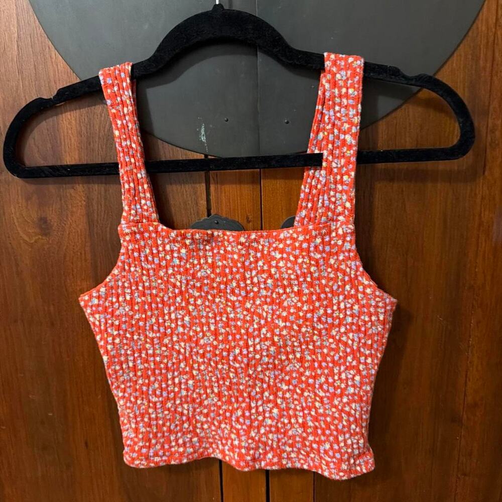 American eagle size small orange